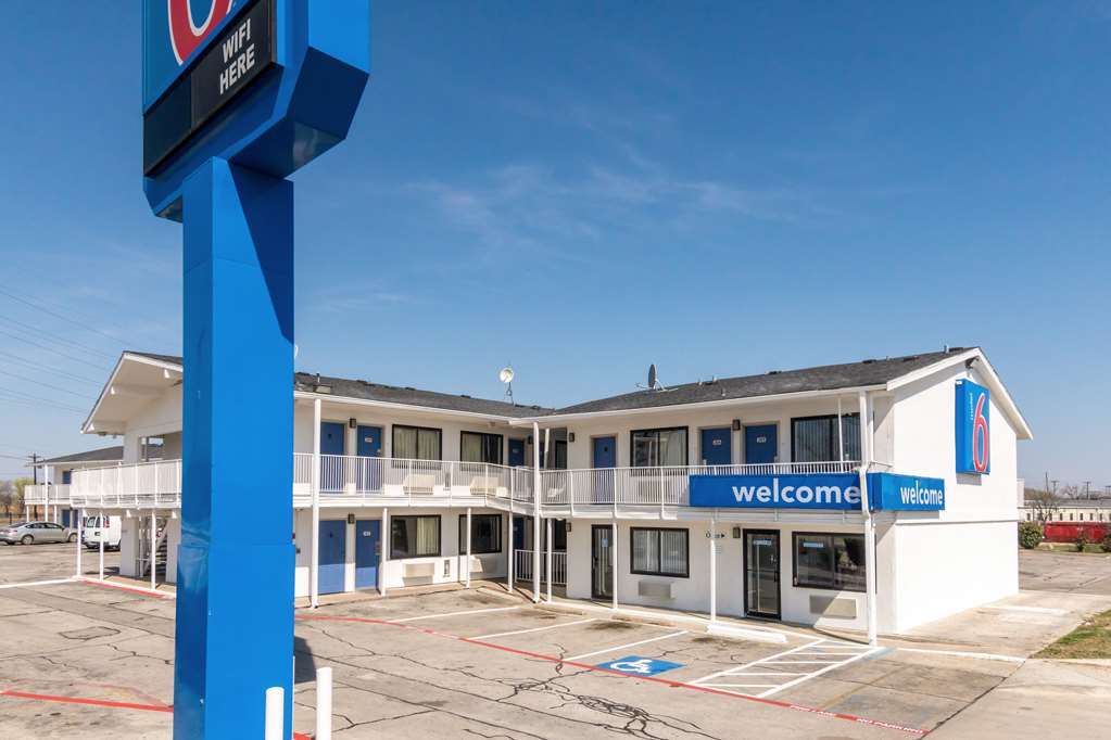 Motel 6 Fort Worth North Haltom City Extérieur photo